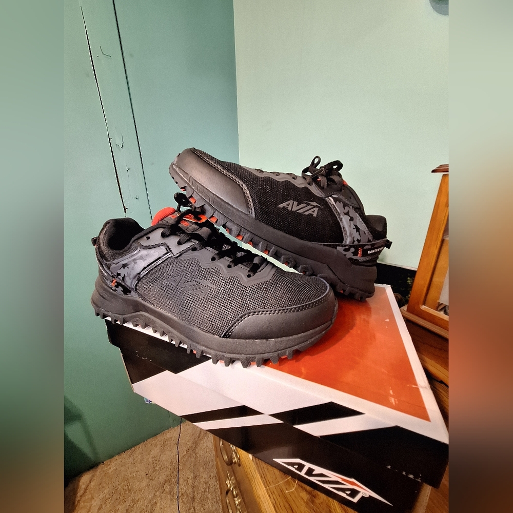Avia Sneakers